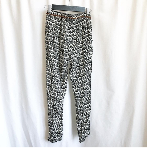 Twix exclusive Simmons printed rayon joggers - Picture 3 of 3